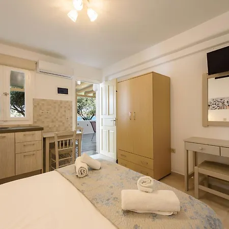 Sea Breeze Paros Ii Alikí