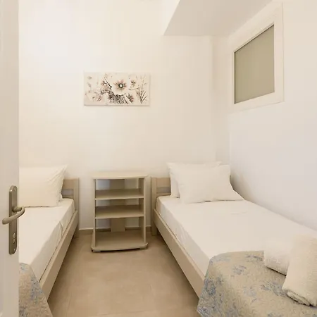 Sea Breeze Paros Ii Lägenhet
